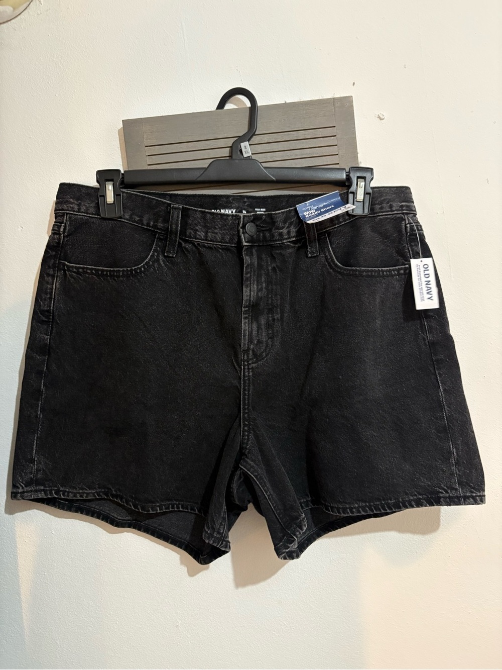 Old Navy Black Denim High-Rise Women’s Shorts